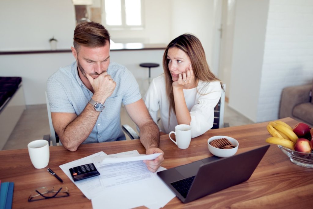 Ways To Reduce Monthly Expenses Significantly